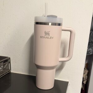 Stanley Light Pink Travel Mug with Handle